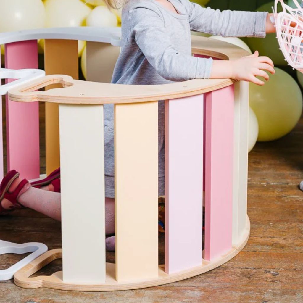 Arche de Motricité Montessori Arc-en-Ciel à Bascule