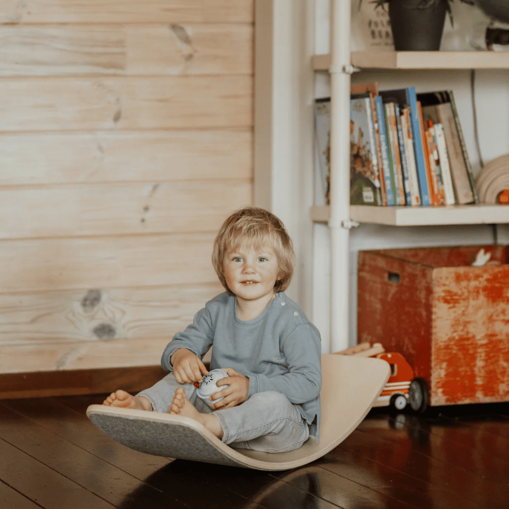 Planche d'Équilibre en Bois avec Feutre Gris – Jouet de Motricité Enfant