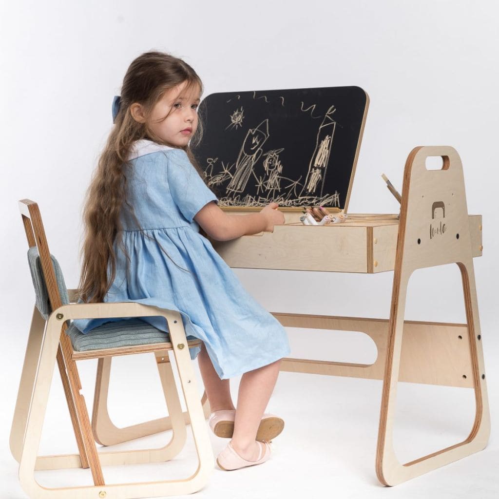 Table Julle Pour l'Art et l'Apprentissage