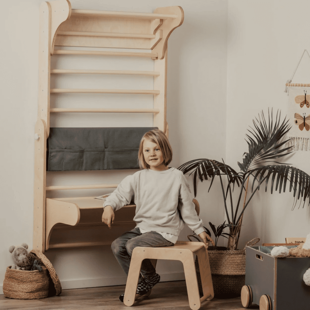 Table et Chaise pour le Mur Suédois – Montessori pour enfant – photo 3