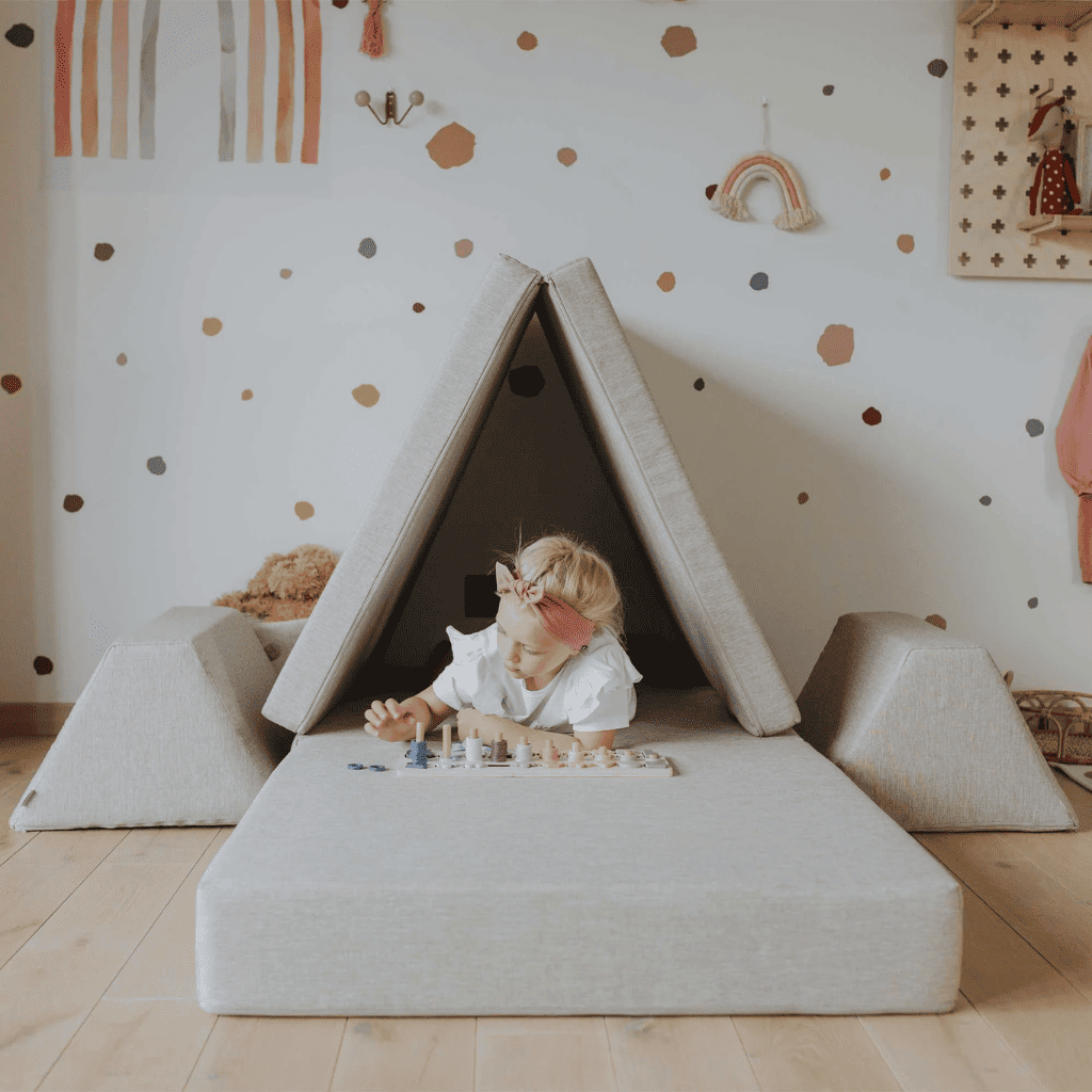 Canapé Modulable Enfant Jeu Montessori Évolutif en LightGray | Decoração Tinitto – Fabrication européenne