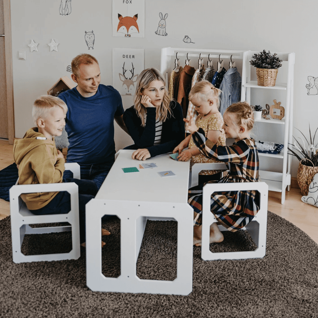 Montessori Weaning Table and Chair Set - 2 Lacquered Chairs | Decoração Tinitto – Made in Europe