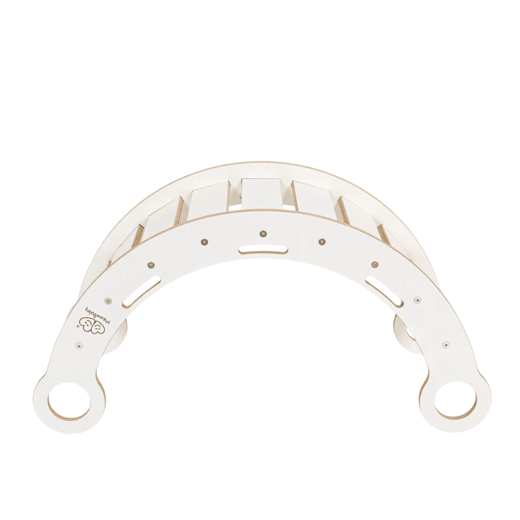 Snug Rocker para niños con cojín, tobogán y escalera - Pequeño en rosa claro empolvado | Motricidade Tinitto - Fabricado en Europa