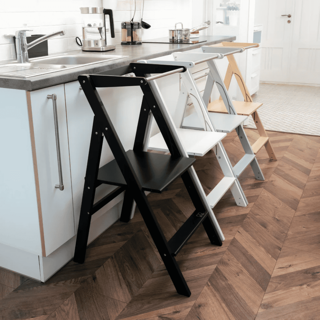 STEP'n'FOLD • Tour d´observation pliable à hauteur réglable en BurlyWood | Motricidade Tinitto – Fabrication européenne