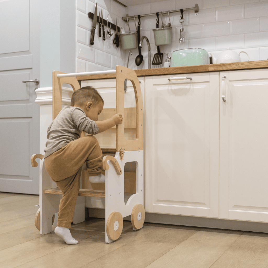 STEP’n’SIT® – Tour d’apprentissage Montessori 2 en 1 table et chaise en DarkGray | Tinitto – Fabrication européenne