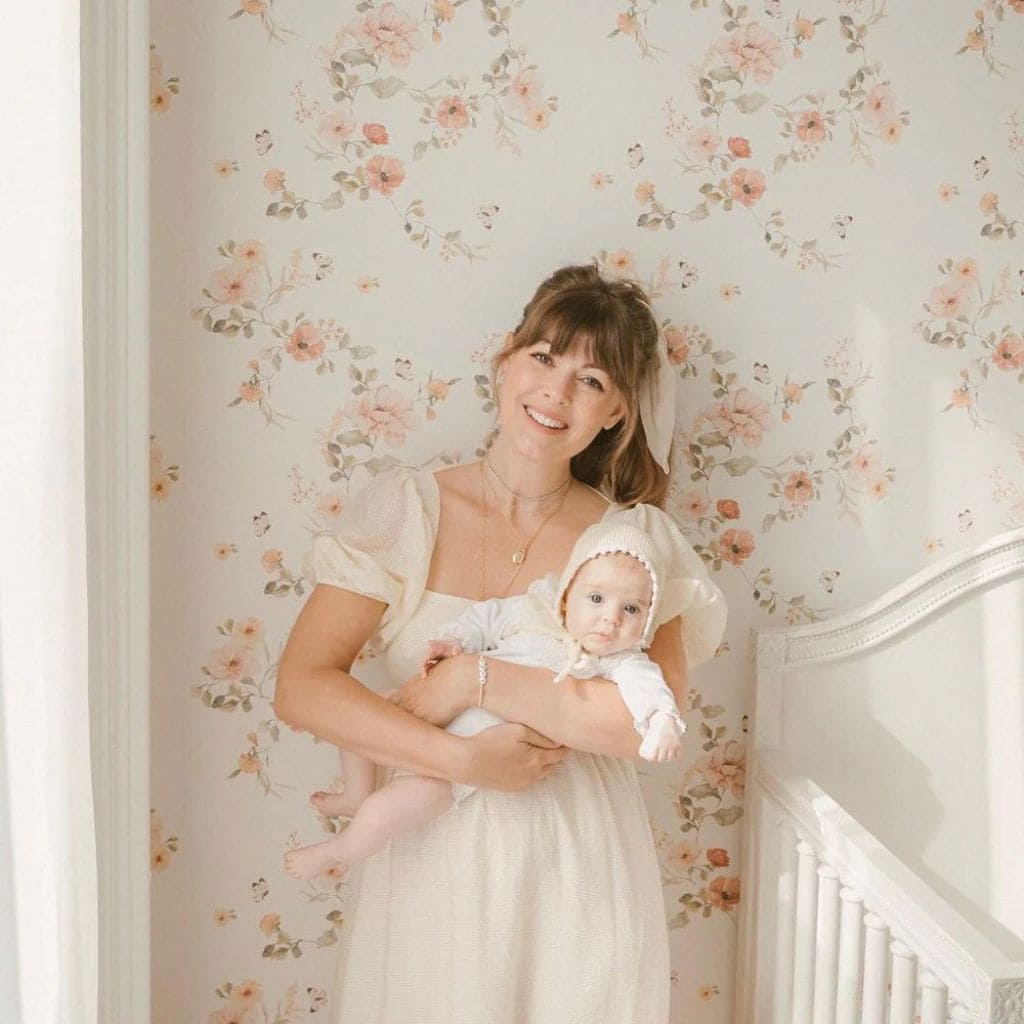 Papier Peint Floral Vintage – Déco Murale Enfant Élégante