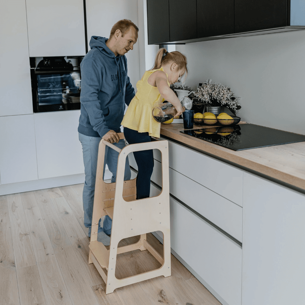 Tour d'aide Montessori en Grey | Motricidade Tinitto – Fabrication européenne