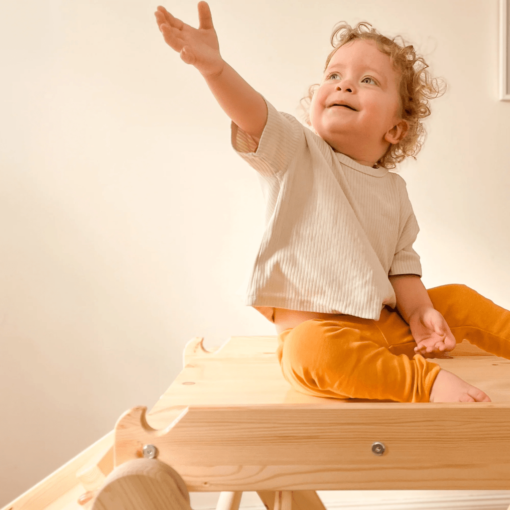 Triangle d'Escalade Pikler avec Toboggan et Structure d'Escalade - Grey en | Motricidade Tinitto – Fabrication européenne