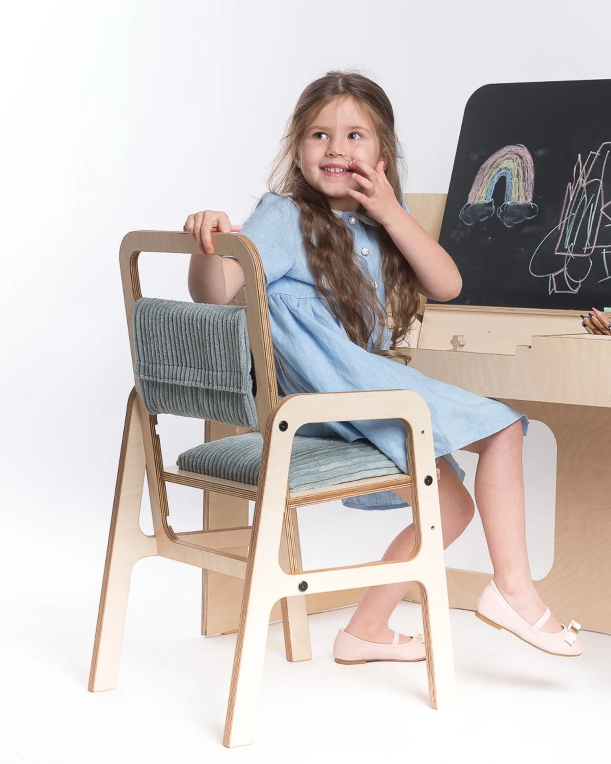 Bureau Multisensoriel &amp; Chaise "Luula" – Station Éducative STEM (2 - 12 ans) – Montessori pour enfant – photo 5