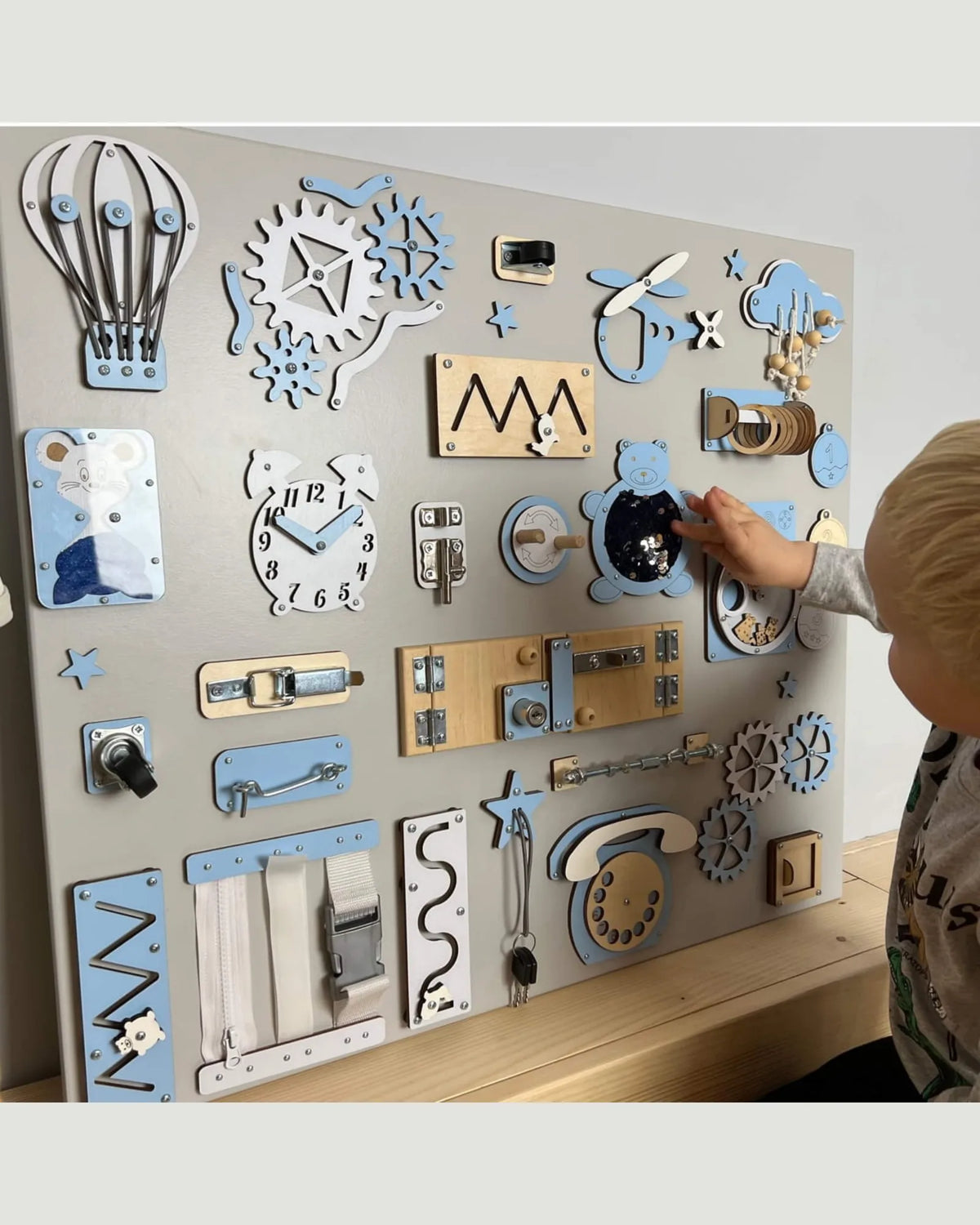 Busy Board Mural BusyBunnyToys – Grande Planche Bois 60×70 cm