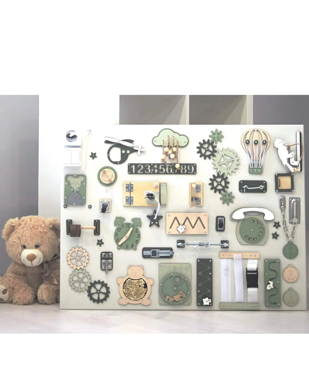Busy Board Sensoriel XL BusyBunnyToys – Planche Montessori 60×80 cm