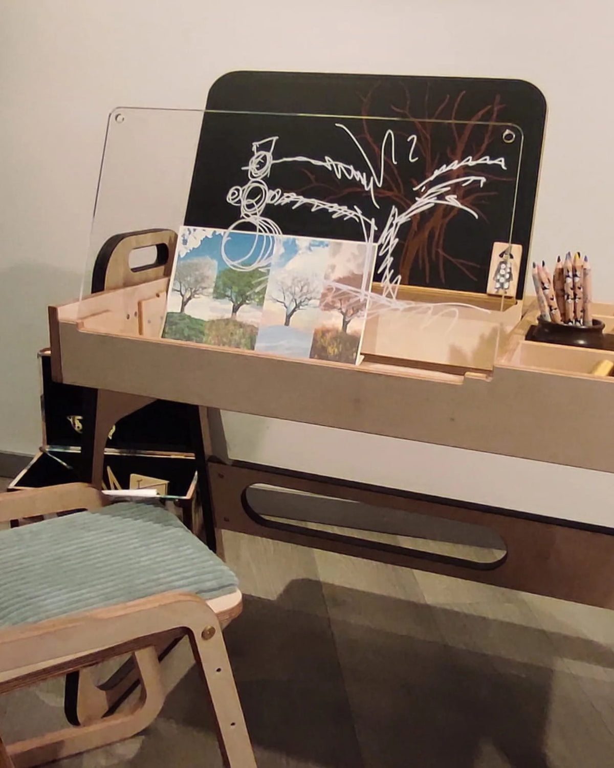 Ensemble Bureau & Chaise Évolutif "Julle" – Set Créatif & Sensoriel – Montessori pour enfant – photo 7