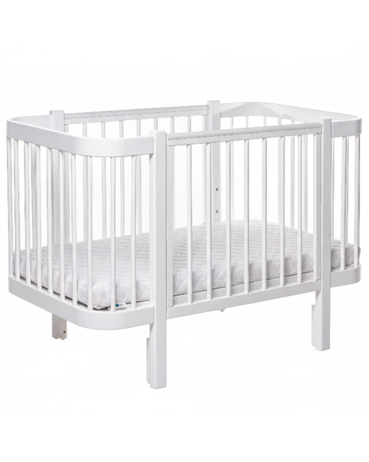 Lit bébé évolutif ELIN avec matelas – Hêtre massif | KOTTO