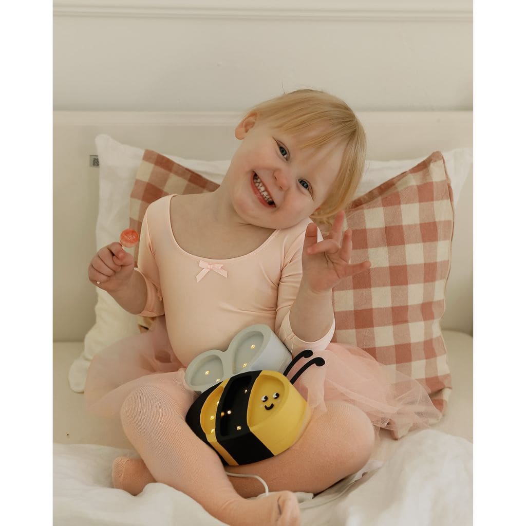 Lampe Abeille Artisanale en Bois – Little Lights