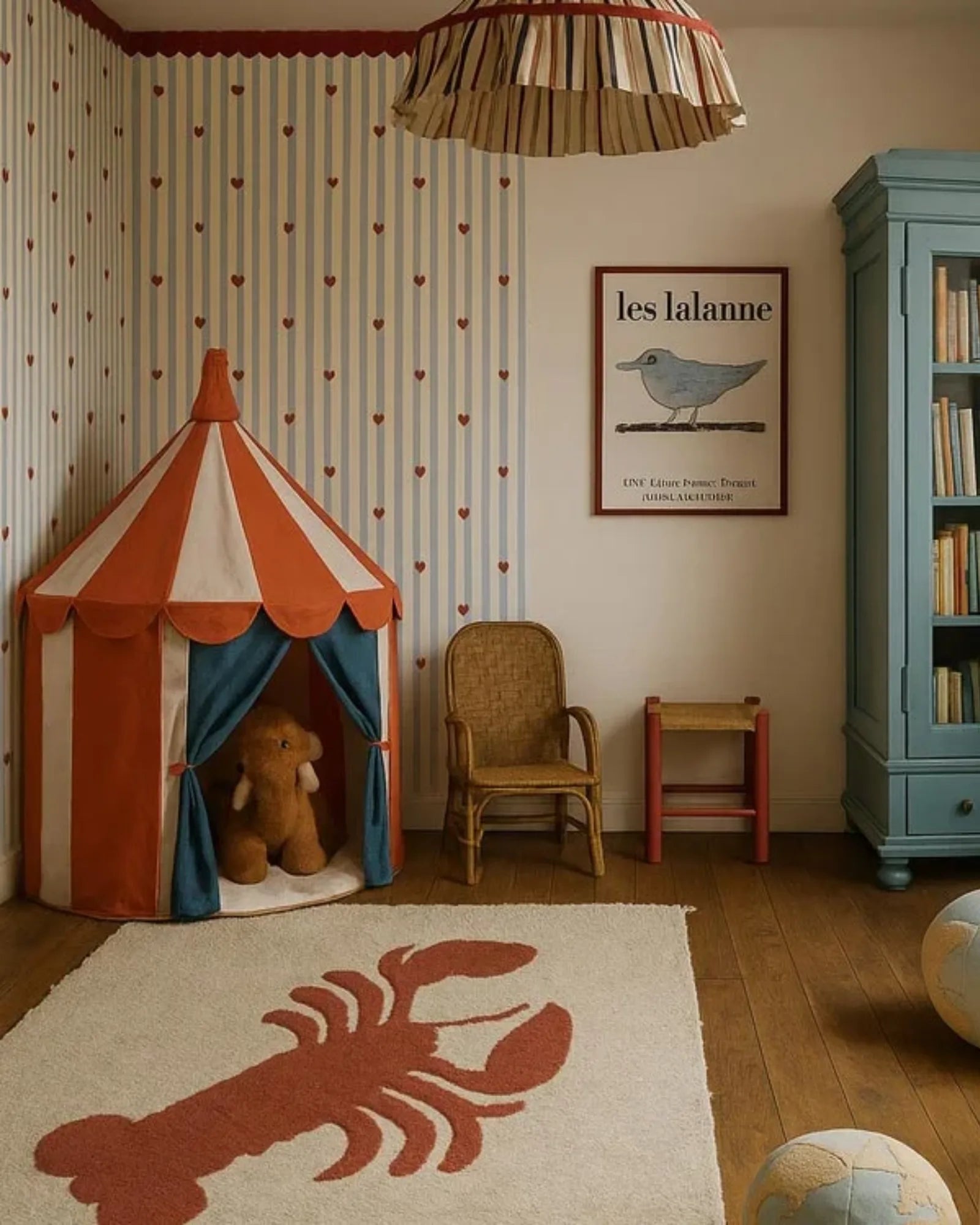 Papier Peint Cœurs et Rayures Romantique – Chambre Fille en 100x140cm | Papier Peint Tinitto – Fabrication européenne