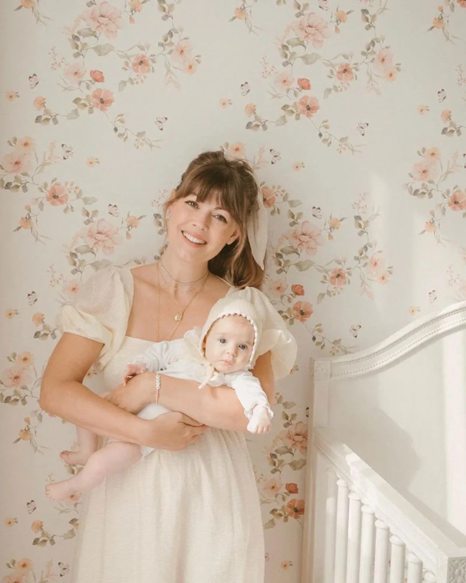Papier Peint Floral Vintage Pastel – Chambre Fille en 50x140cm | Papier Peint Tinitto – Fabrication européenne