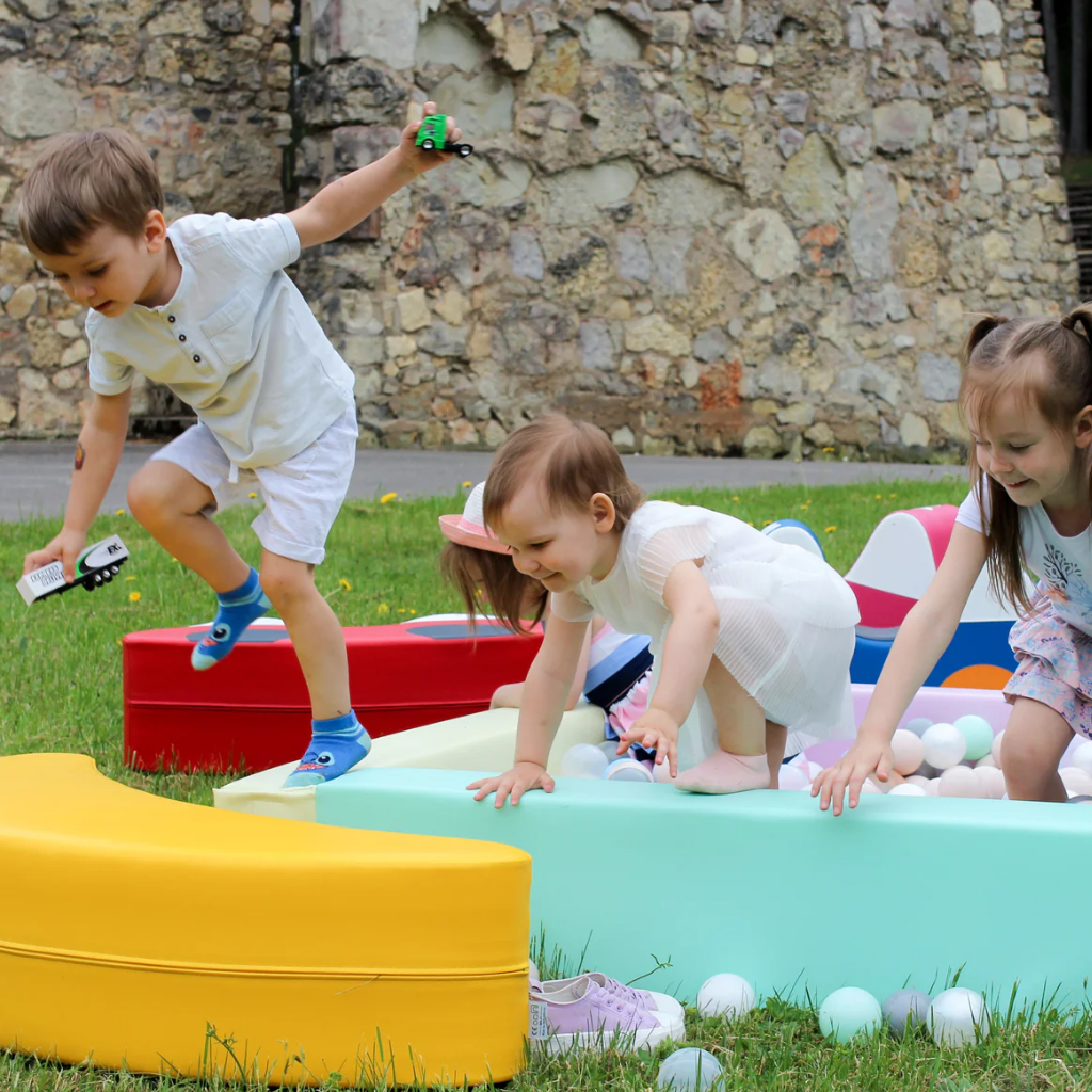 Piscine à Balles en Mousse — Ball Pit 120×120 cm – Montessori pour enfant – photo 18