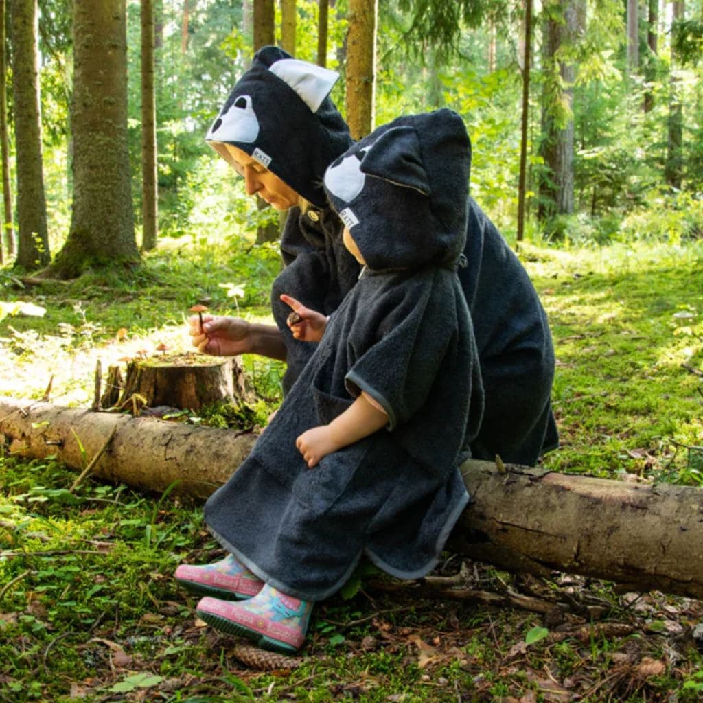 Poncho Enfant Wolf – Manches Courtes Doux & Pratique