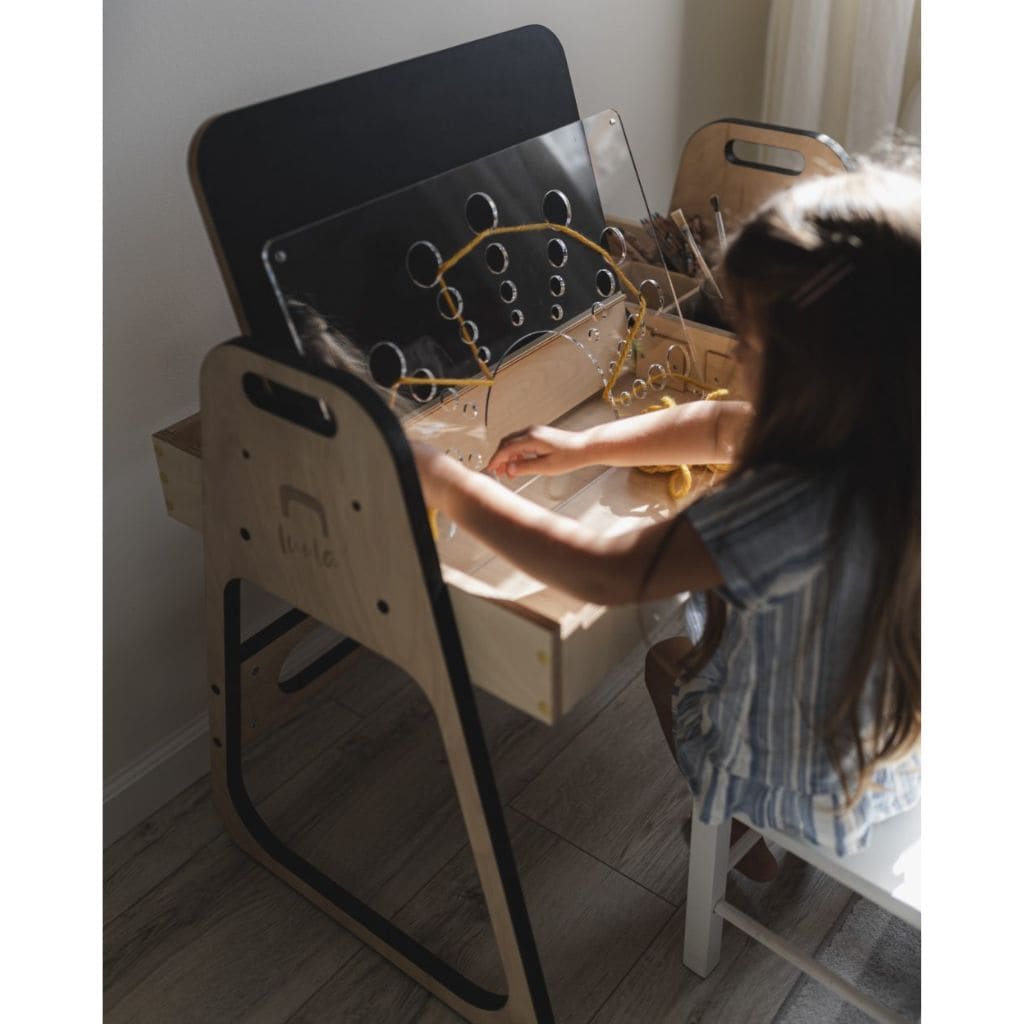 Table Julle Pour l'Art et l'Apprentissage