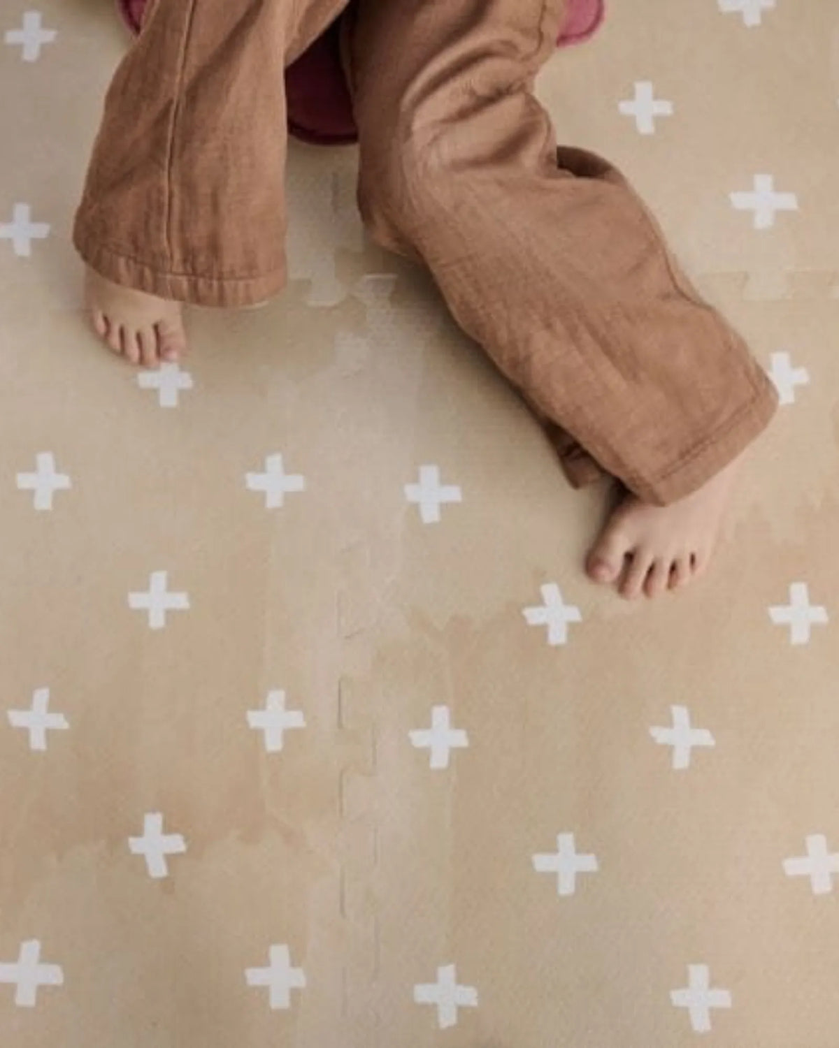 Tapis Puzzle Mousse Cross OLYA KIDS – Azure / Sand | 120×180 cm – Motricité Montessori pour enfant | Tinitto