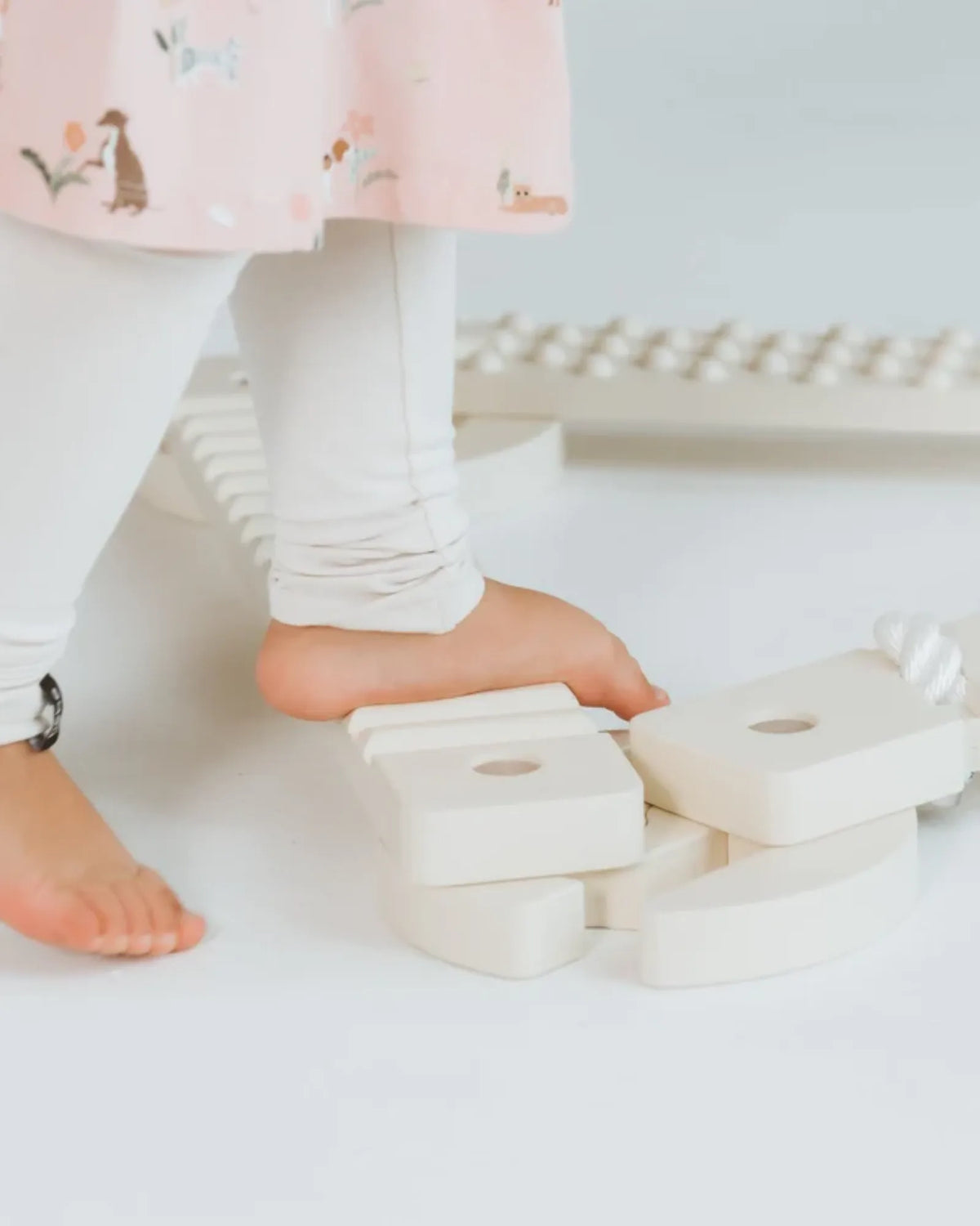 TipiToo® : La poutre d'équilibre sensorielle et modulaire – Montessori pour enfant – photo 2