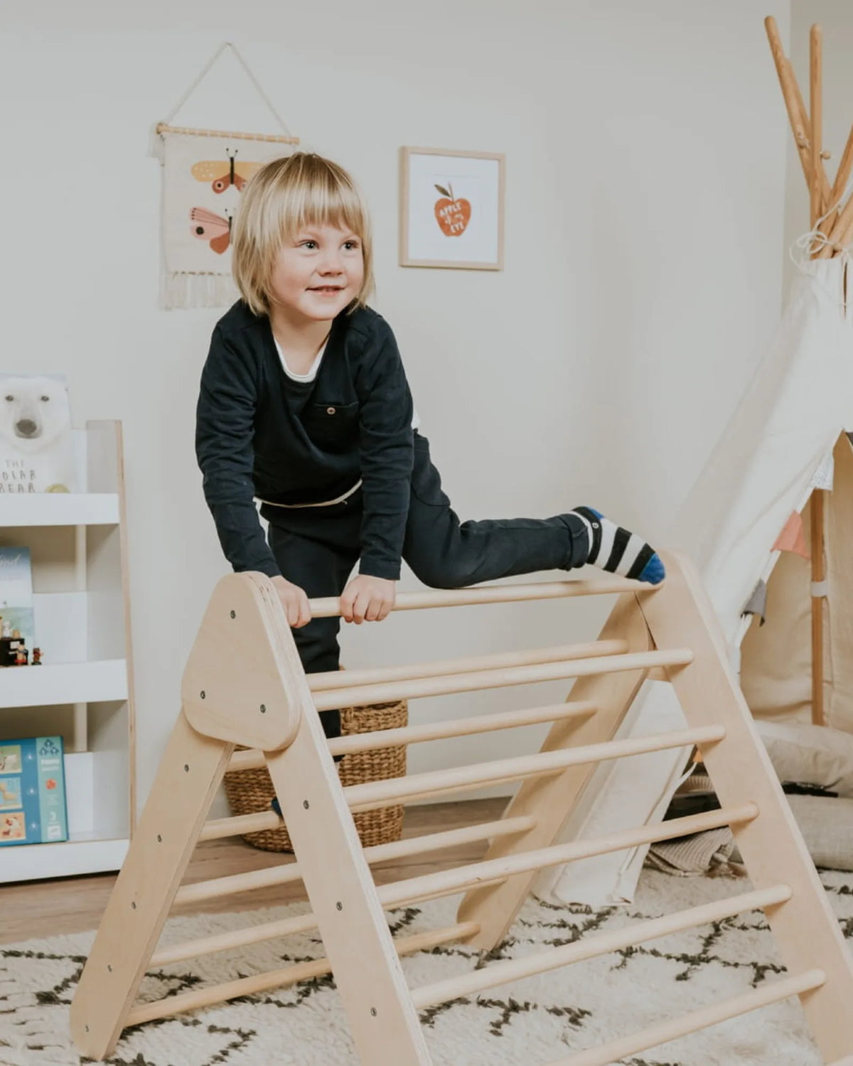 Triangle de Pikler Évolutif – Structure d'Escalade – Montessori pour enfant – photo 4