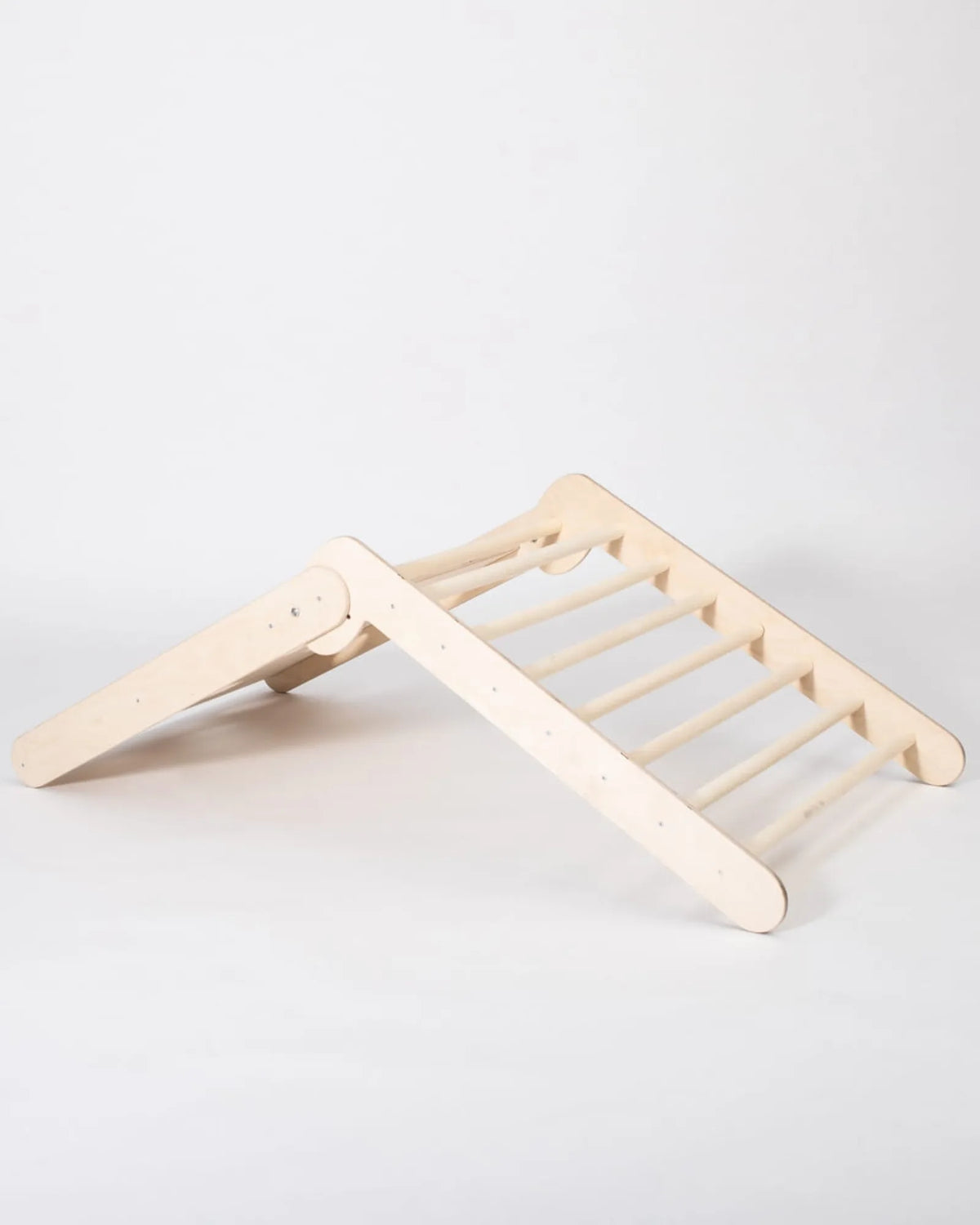 Triangle de Pikler Pliable – 2 Niveaux Ajustables | Montessori House Bed