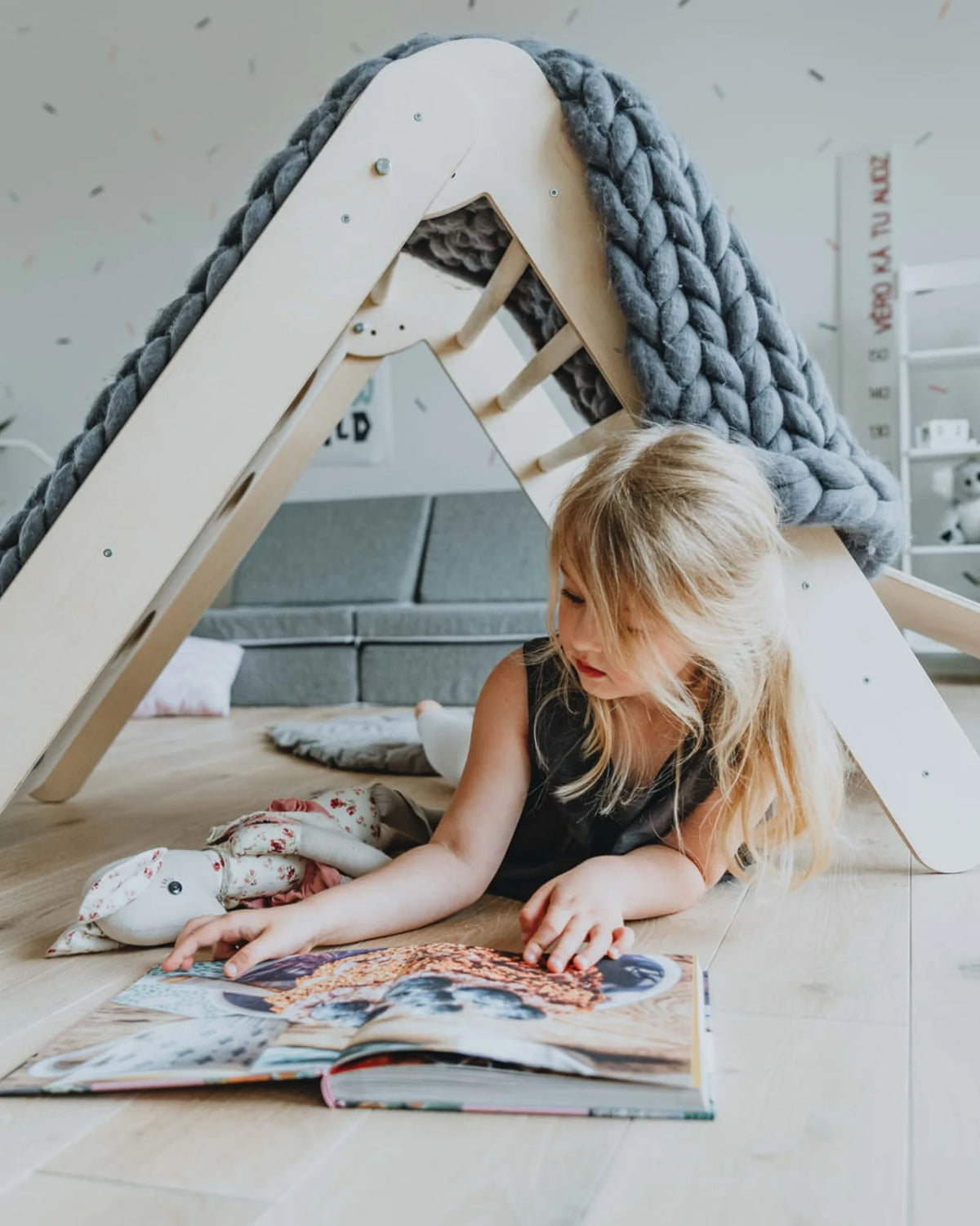 Triangle de Pikler Pliable – 2 Niveaux Ajustables | Montessori House Bed