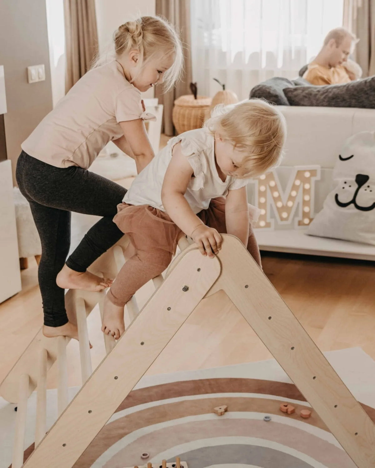 Triangle de Pikler Pliable – Classique | Montessori House Bed