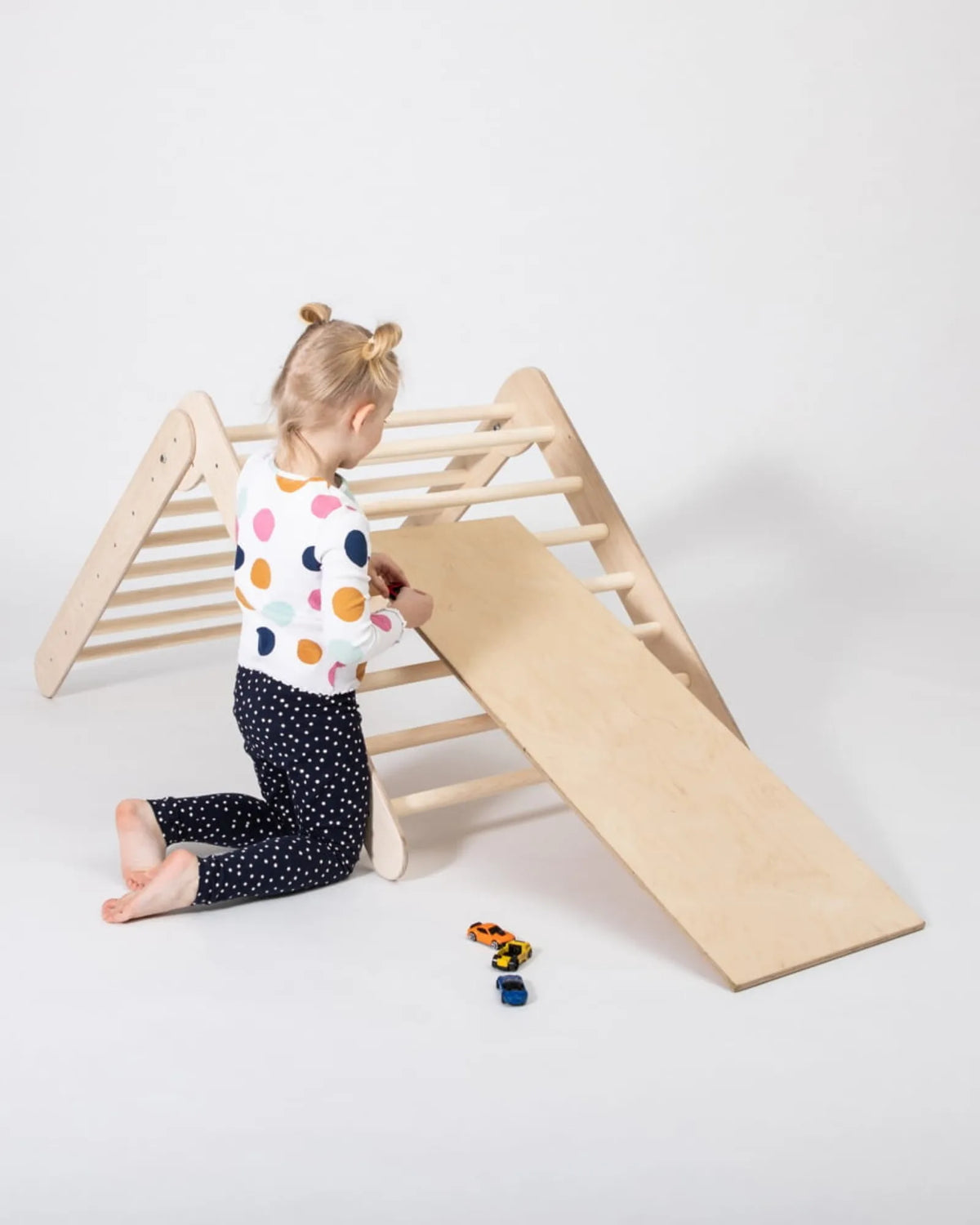 Triangle de Pikler Pliable – Classique | Montessori House Bed