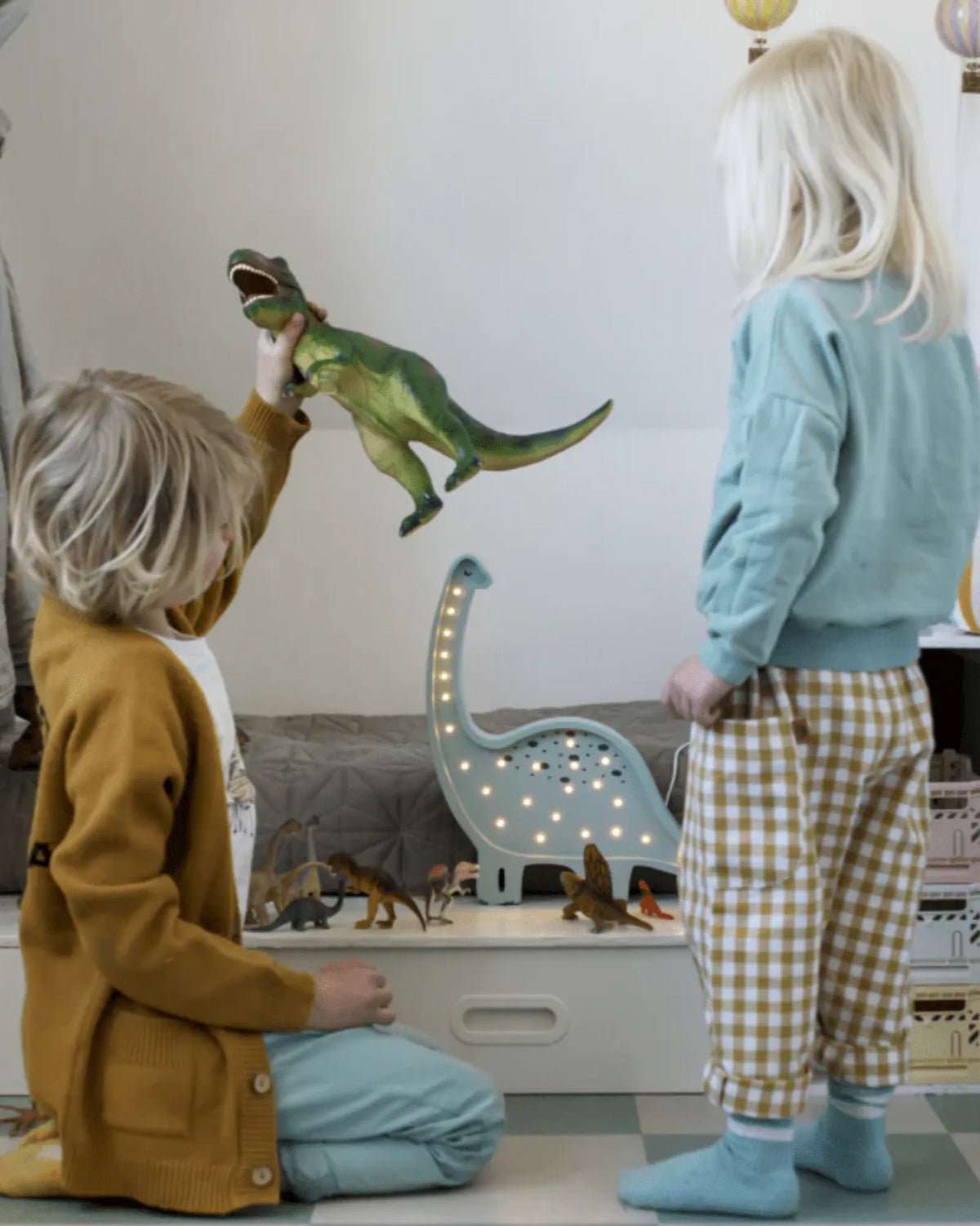 Veilleuse Dino Diplodocus en Bois de Pin – Montessori pour enfant – photo 6