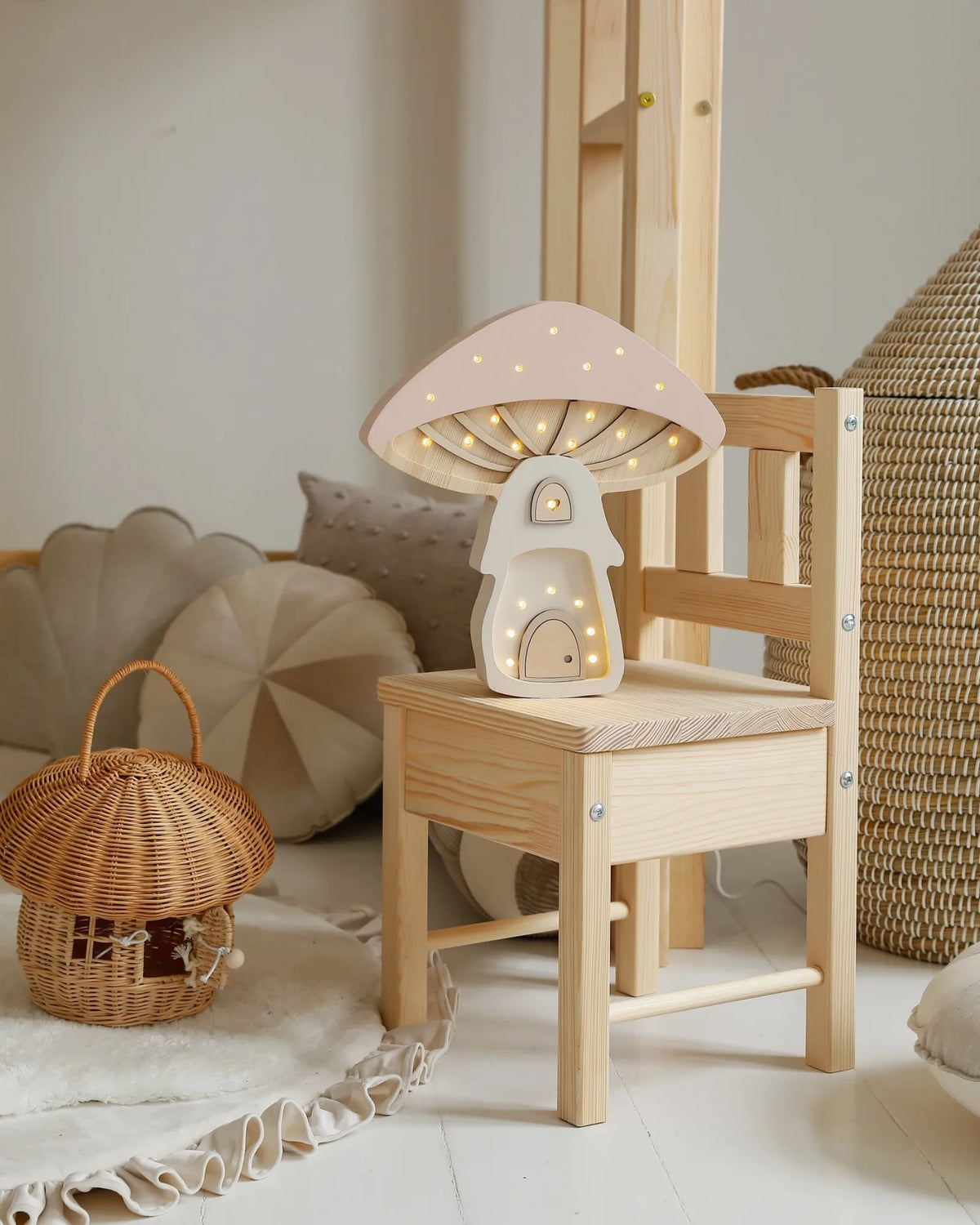 Veilleuse Maison Champignon en Bois de Pin – Montessori pour enfant – photo 7