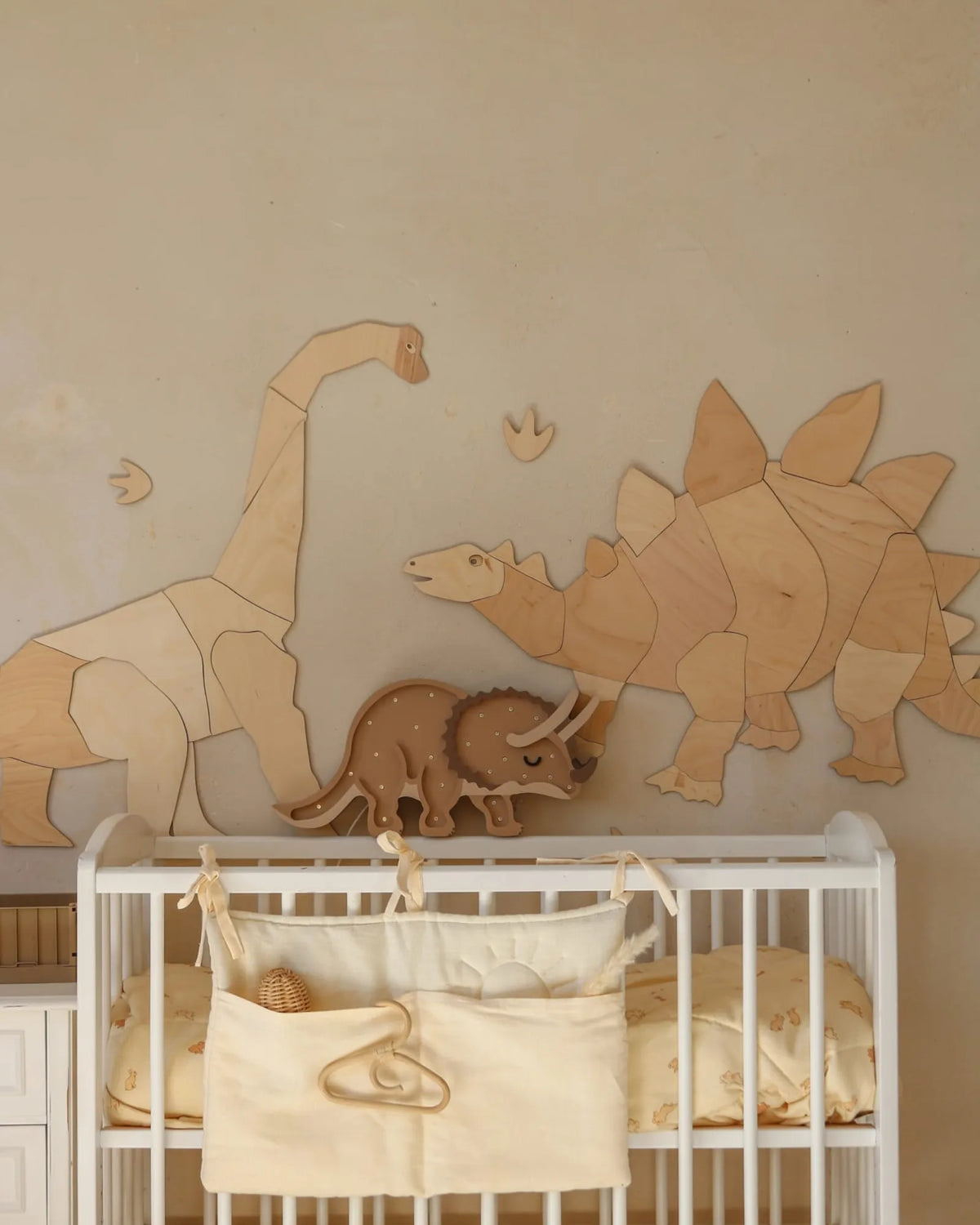 Veilleuse Tricératops en Bois de Pin – Montessori pour enfant – photo 11