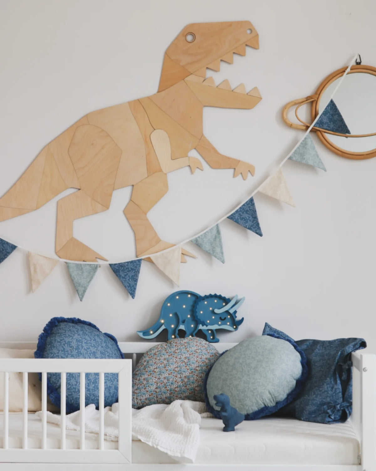 Veilleuse Tricératops en Bois de Pin – Montessori pour enfant – photo 9