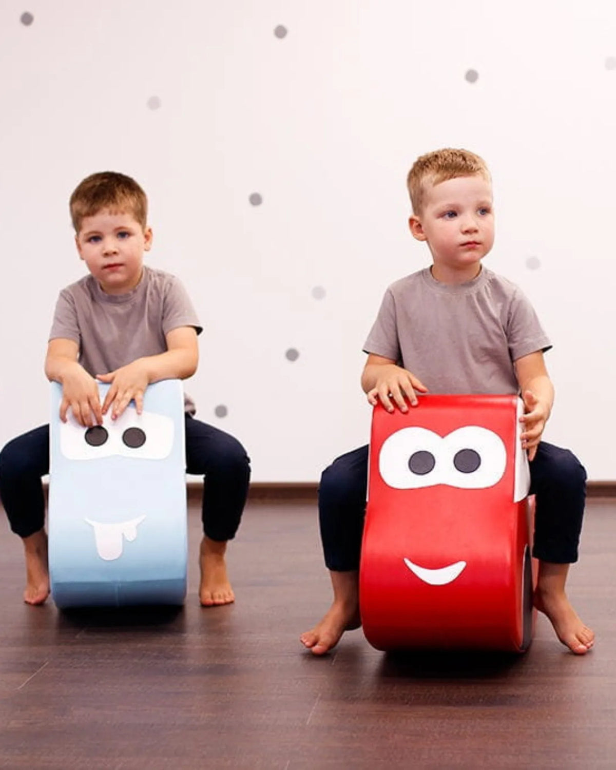 Voiture à Bascule en Mousse Soft Car — Équilibre & Jeu – Montessori pour enfant – photo 8