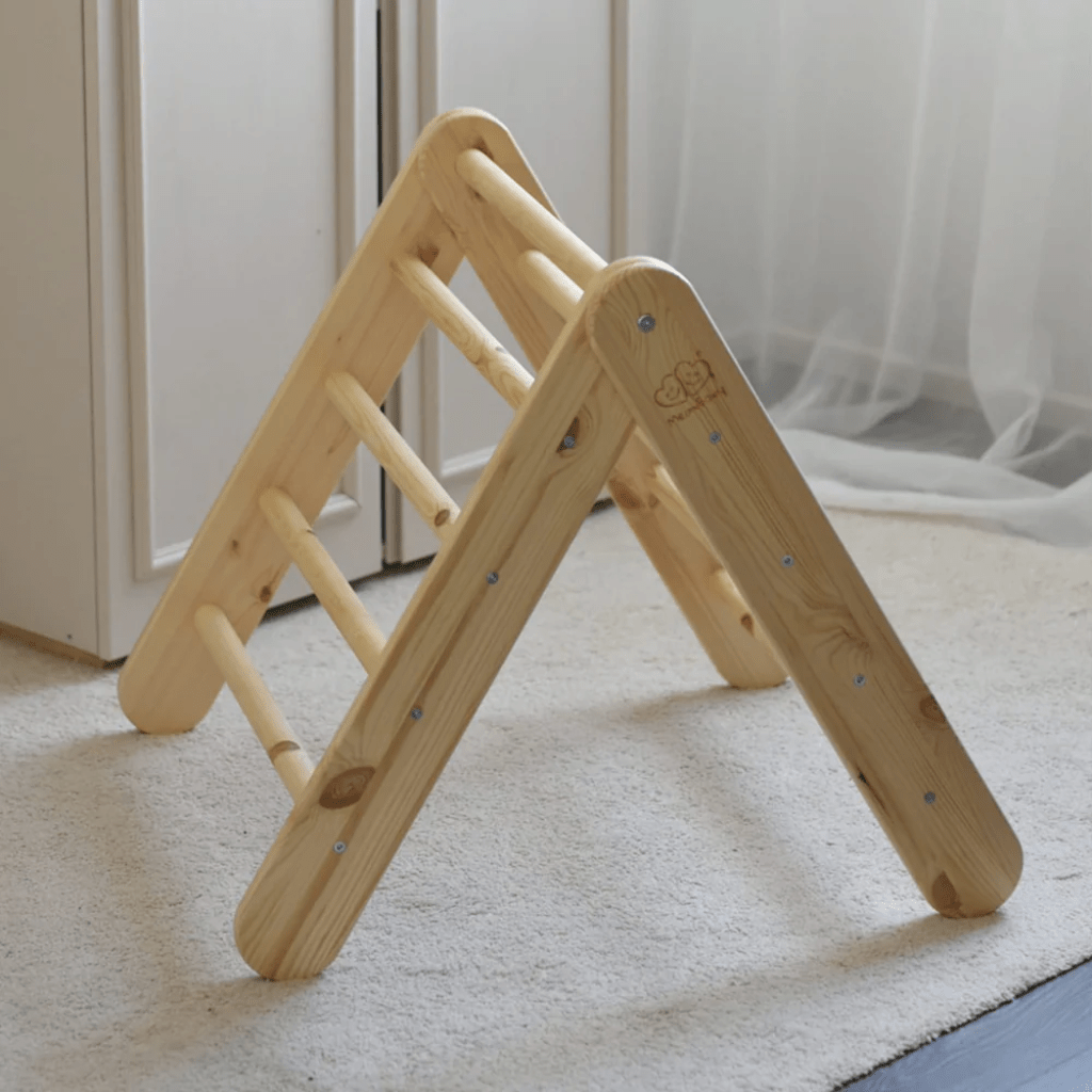 Pikler Wooden Climbing Ladder - White | Motricidade Tinitto – Made in Europe