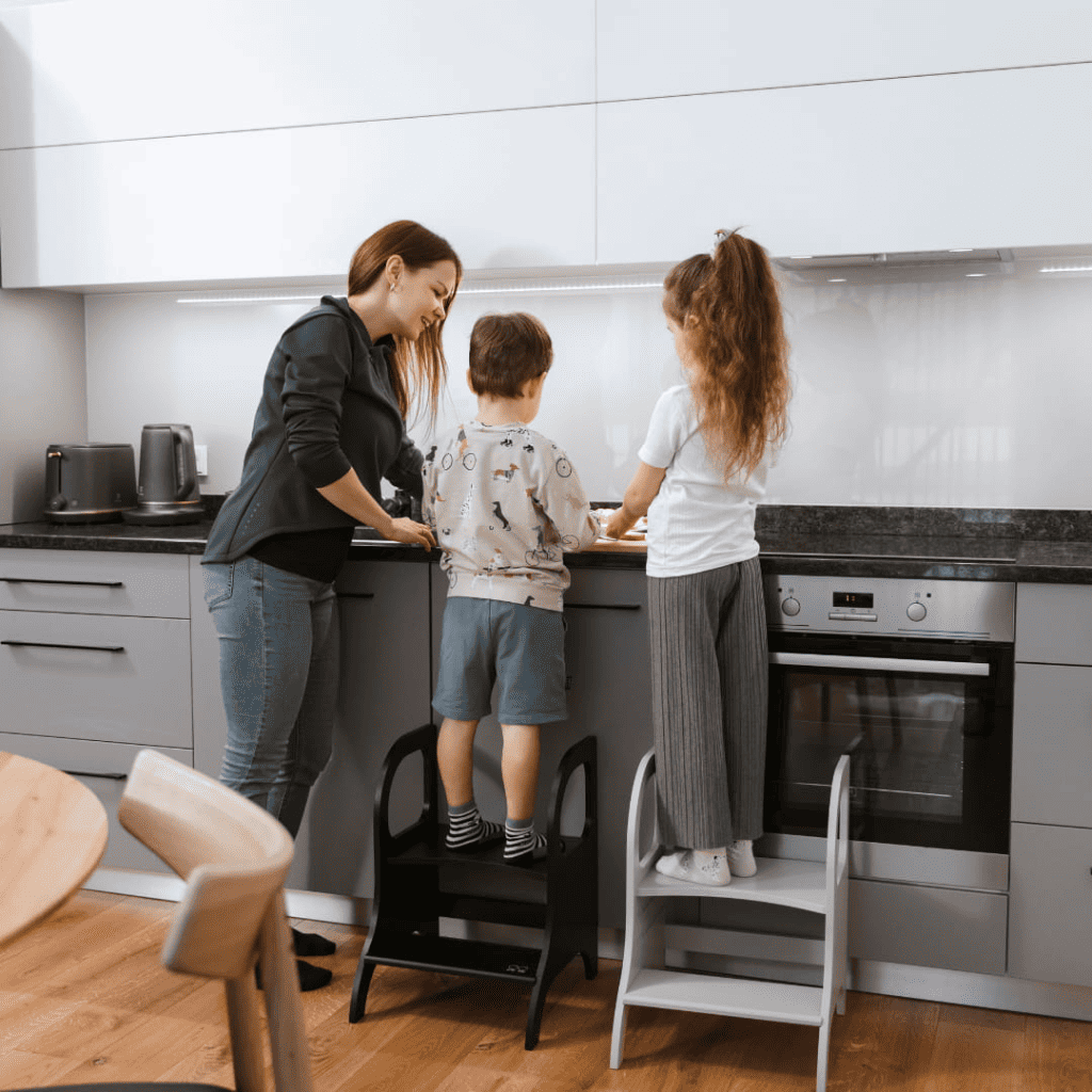 Marchepied Évolutif Enfant MIIMO® en BurlyWood | Motricidade Tinitto – Fabrication européenne