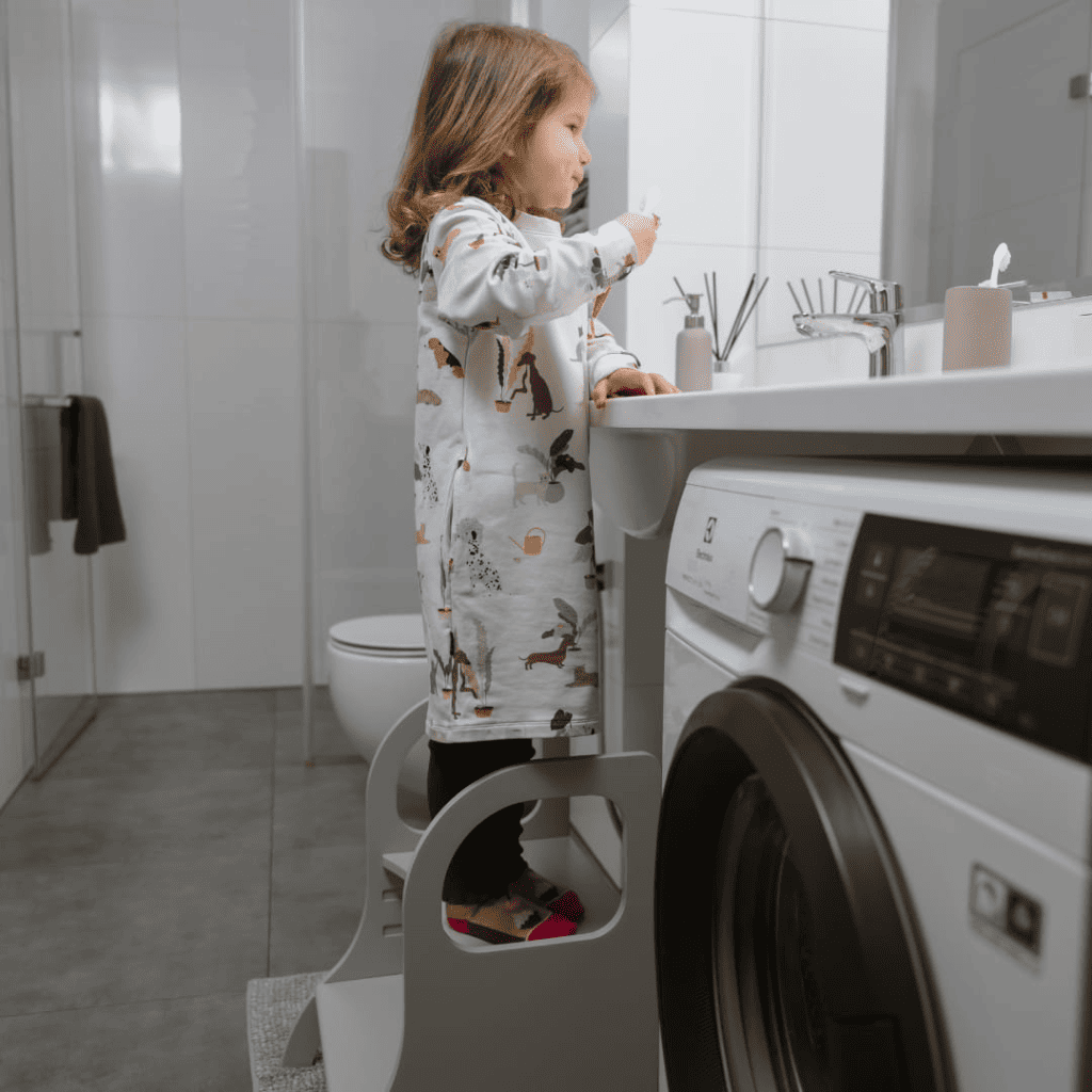 Marchepied Évolutif Enfant MIIMO® en BurlyWood | Motricidade Tinitto – Fabrication européenne