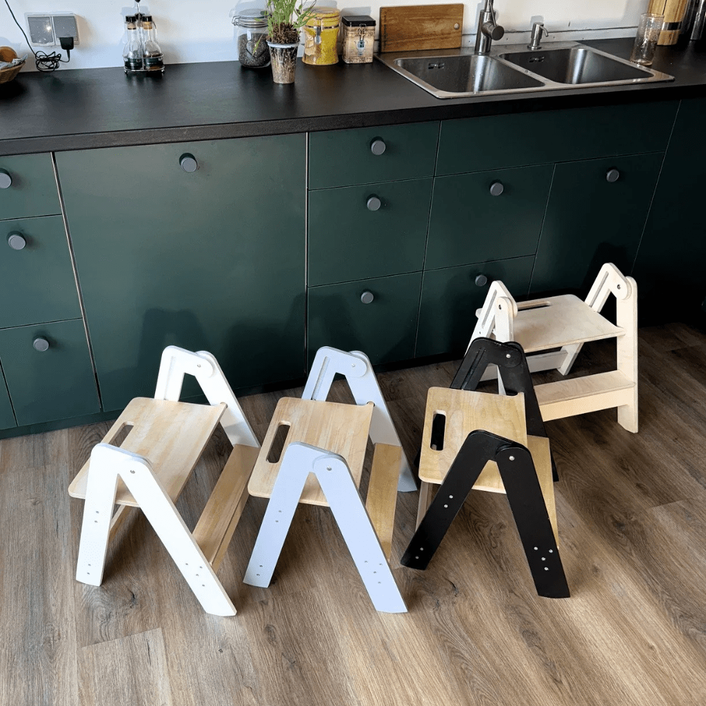 Petit Marchepied Enfant en Bois en White | Motricidade Tinitto – Fabrication européenne