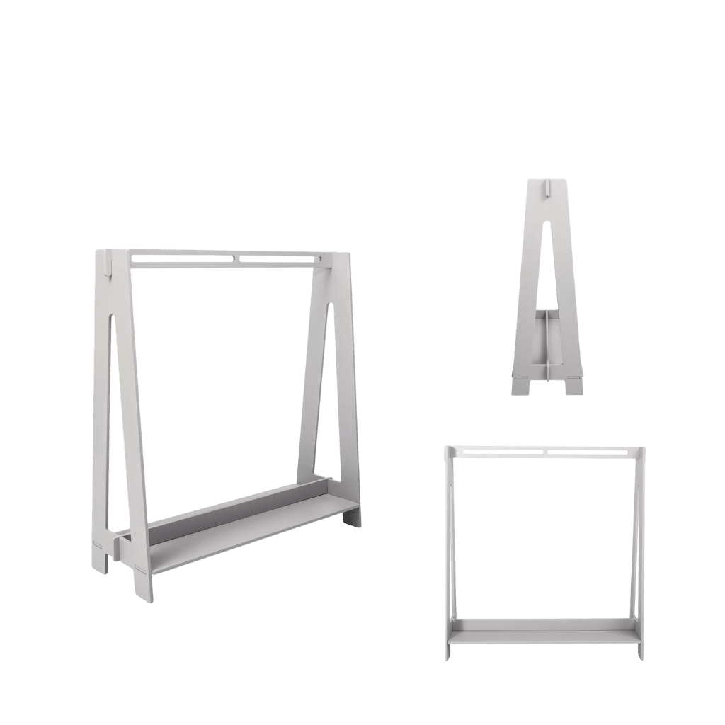 Porta abiti Montessori con grucce Versione 1 in nero | Decoração Tinitto – Prodotto in Europa