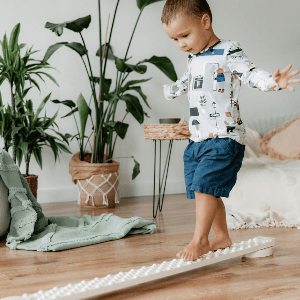 Poutre d'équilibre simple double face avec points TipiToo® Solo en White | Motricidade Tinitto – Fabrication européenne