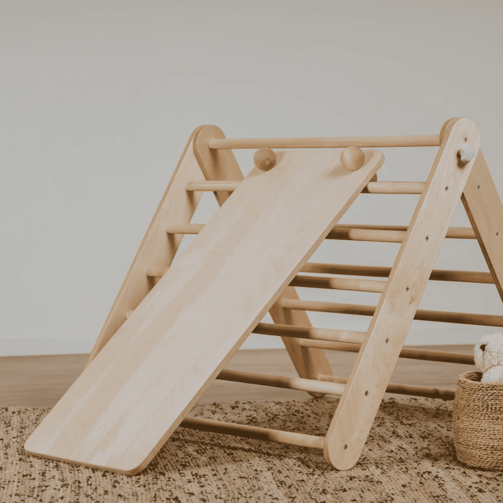 Rampe pour le Triangle Pikler et le Mur Suédois en Naturel | Motricidade Tinitto – Fabrication européenne