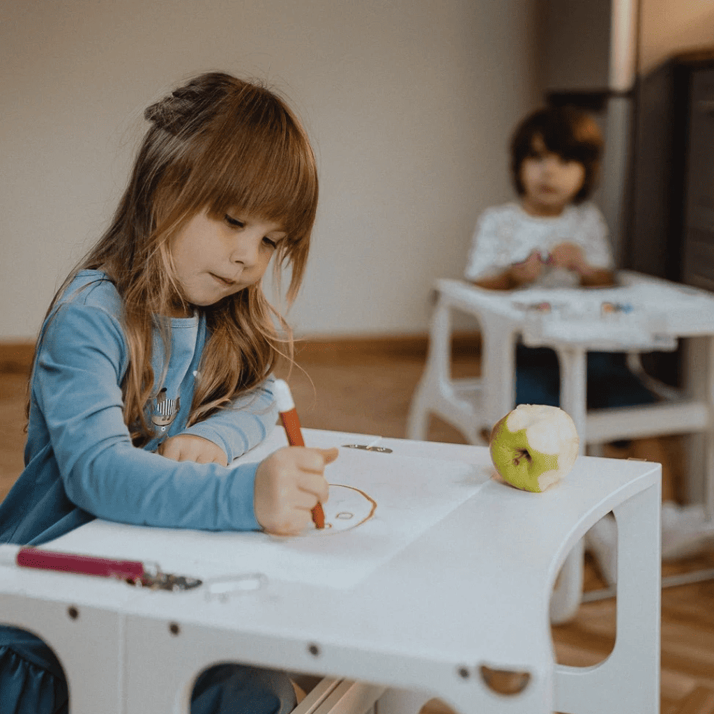 Tour d’Apprentissage Évolutive 2 - en - 1 STEP’n’SIT® en BurlyWood | Motricidade Tinitto – Fabrication européenne